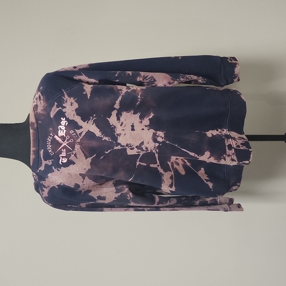 Sweater - Picture 3 of 6